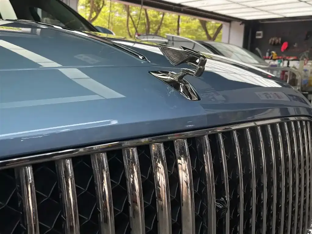 Bentley Flying Spur — фото 4