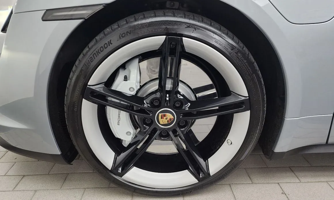 Porsche Taycan 2022 из KR, фото 9