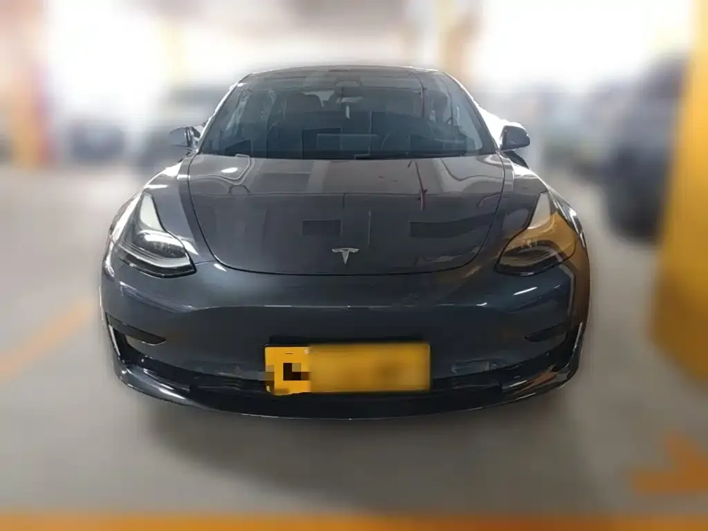 Tesla Model 3 — фото 6