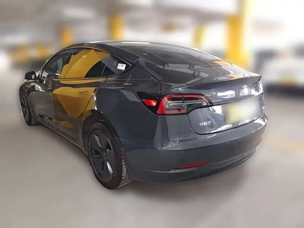 Tesla Model 3 — фото 2