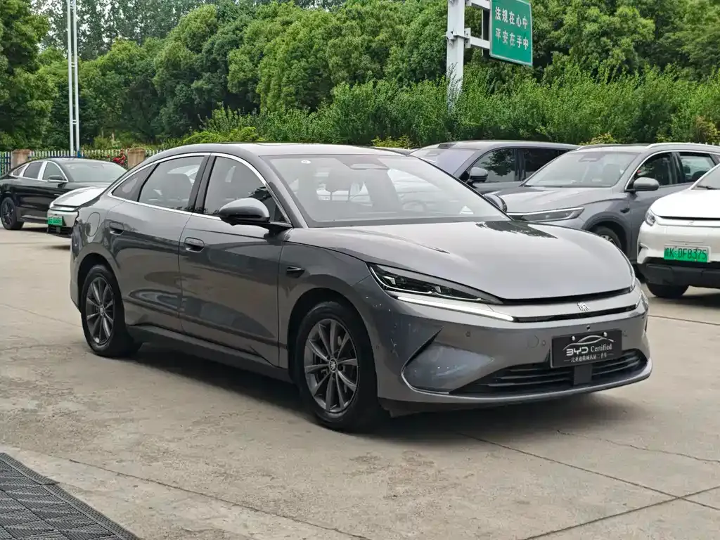 BYD Qin L — фото 6