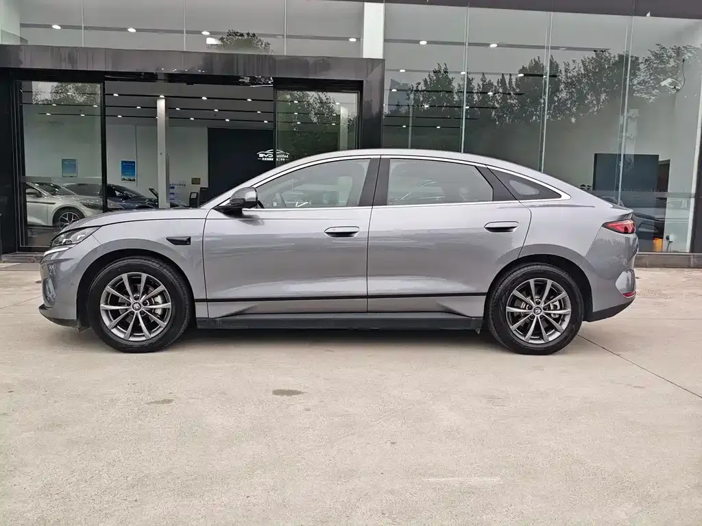 BYD Qin L — фото 4