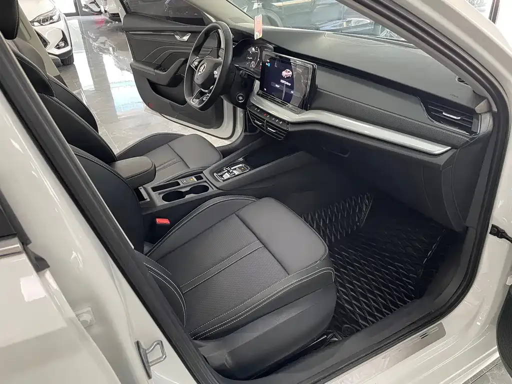 Skoda Octavia — фото 9