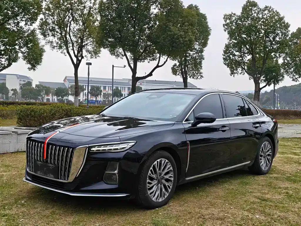 Hongqi H5 — фото 1