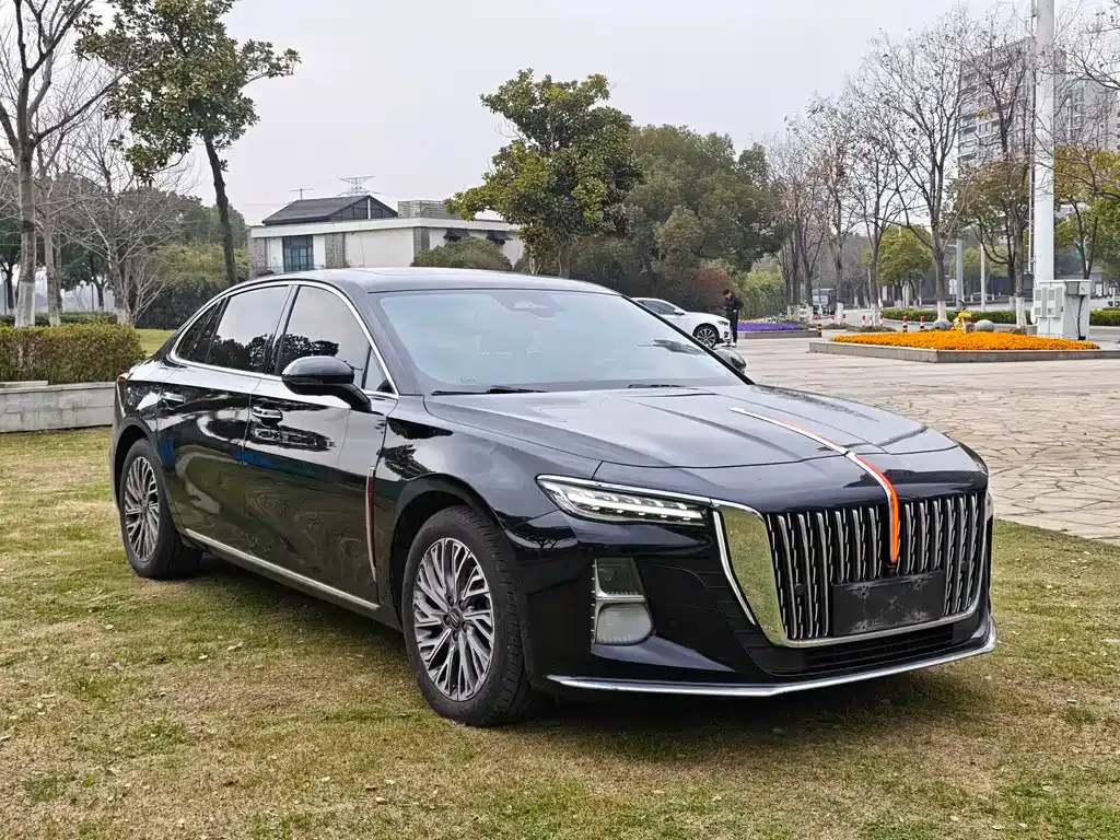Hongqi H5 — фото 4