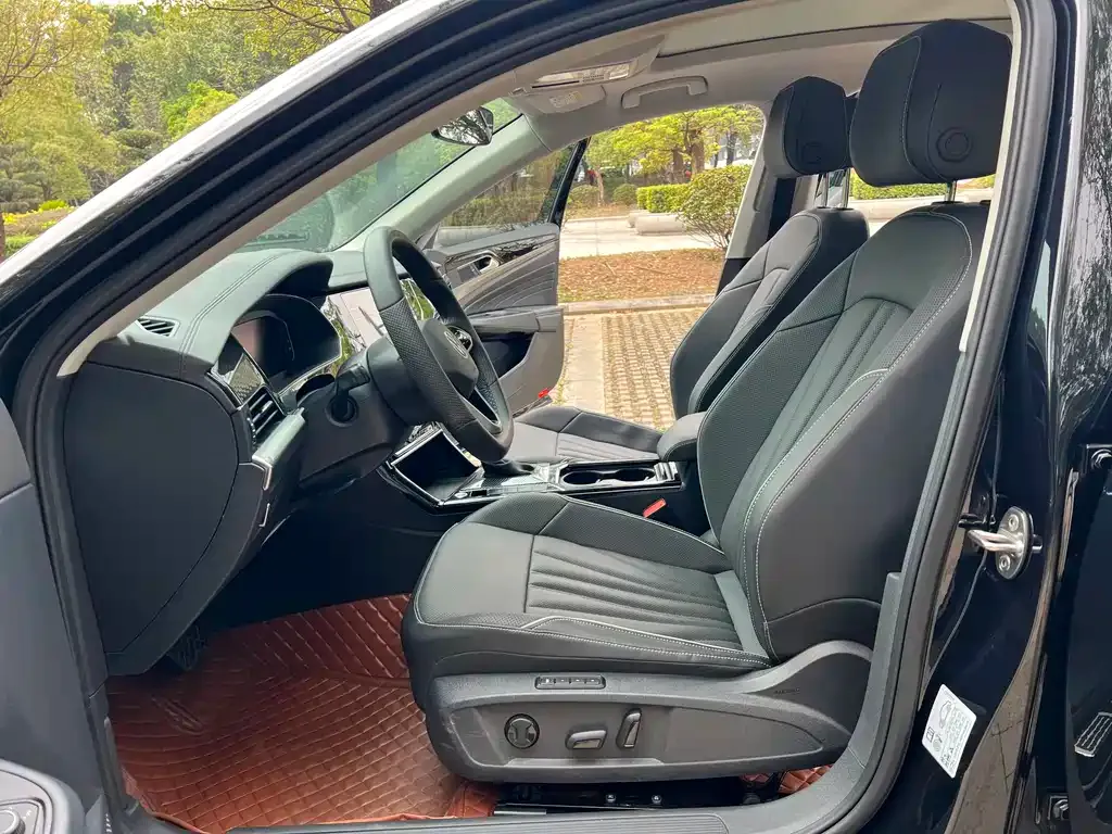 Volkswagen Passat — фото 10