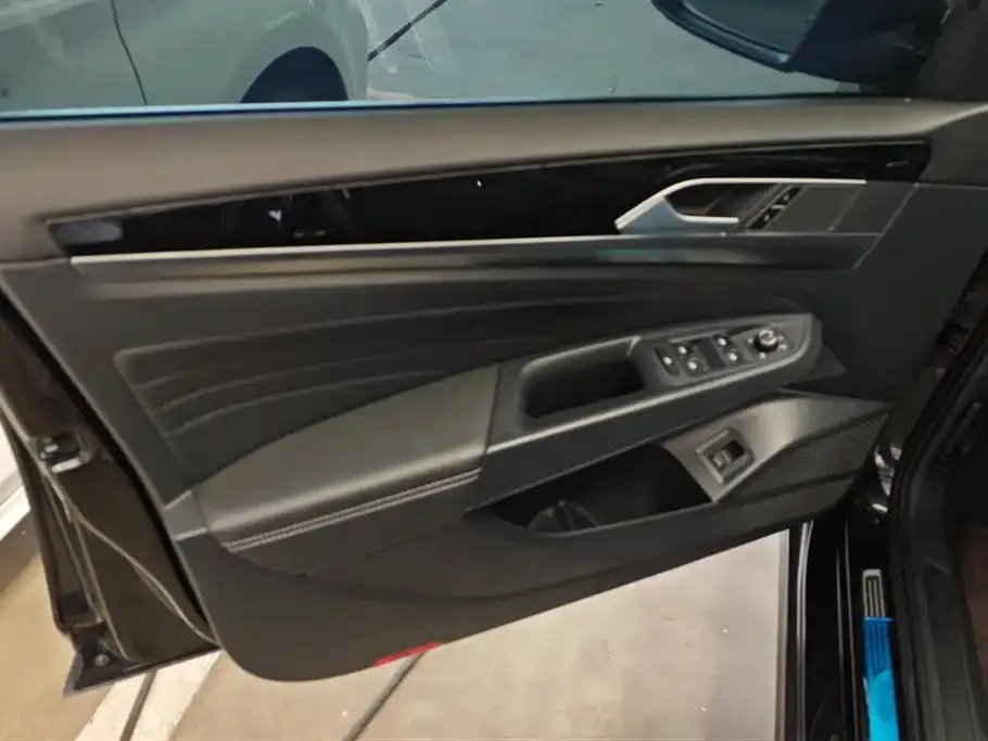 Volkswagen Passat — фото 3