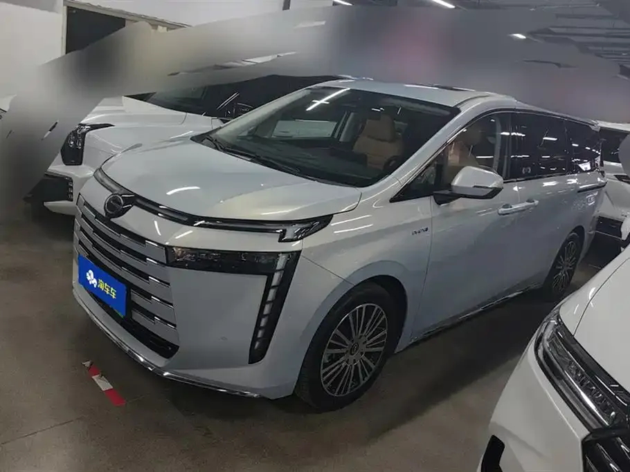 GAC Motor 传祺E8 PHEV — фото 1