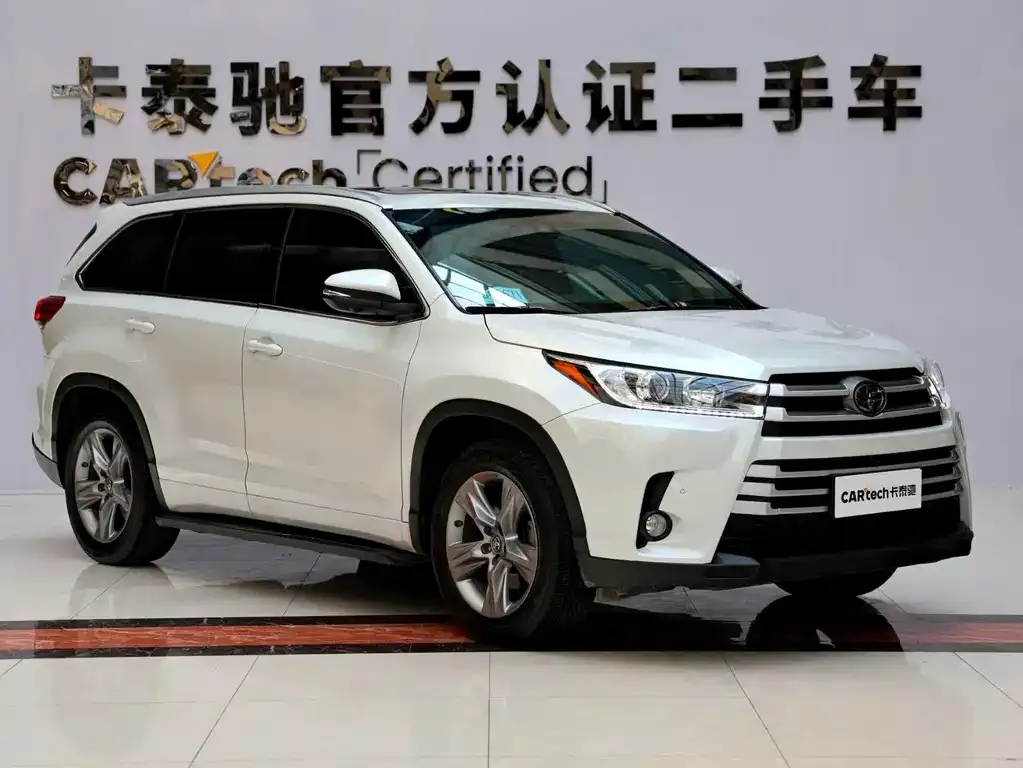 Toyota Highlander — фото 6