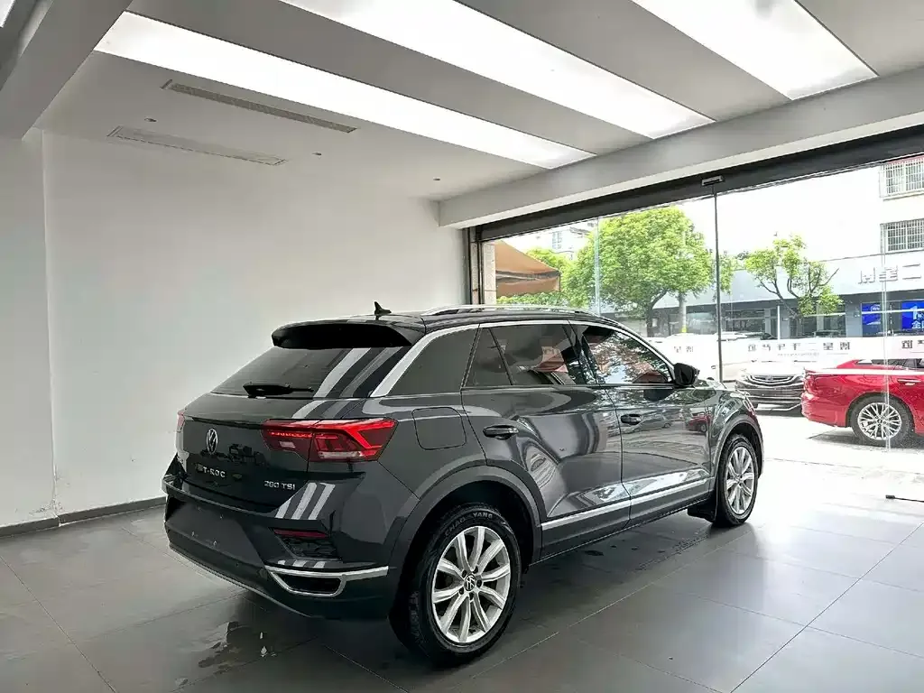 Volkswagen T-Roc 2021 из CN, фото 3