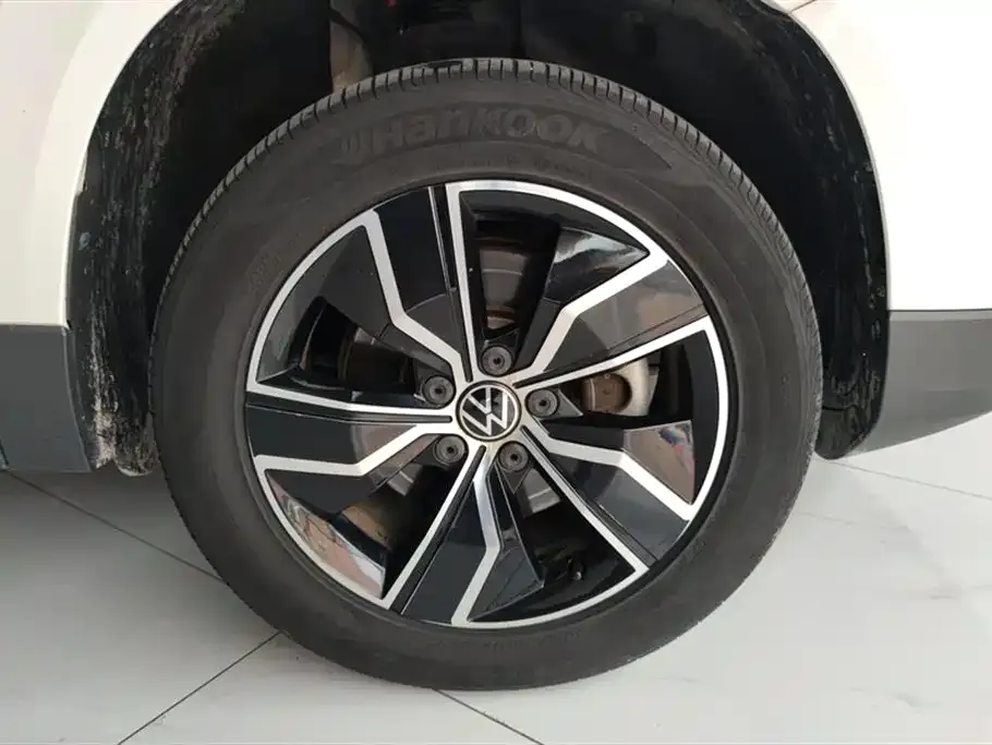 Volkswagen Tharu — фото 4