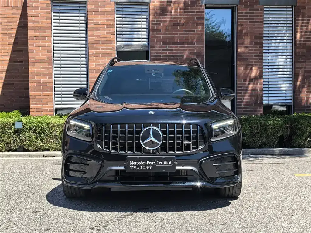 Mercedes-Benz GLB AMG — фото 5
