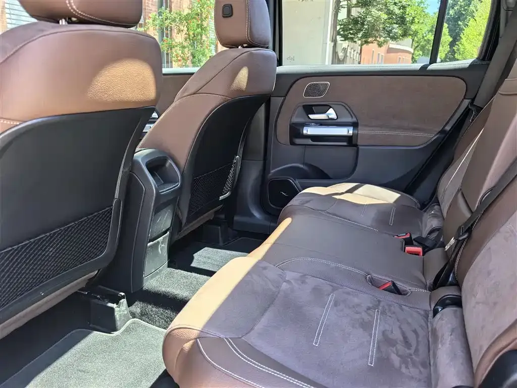 Mercedes-Benz GLB AMG — фото 4