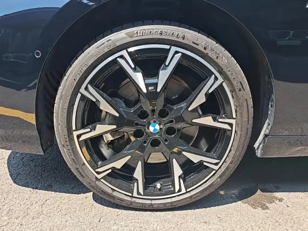 BMW 2 Series 2025 из CN, фото 9