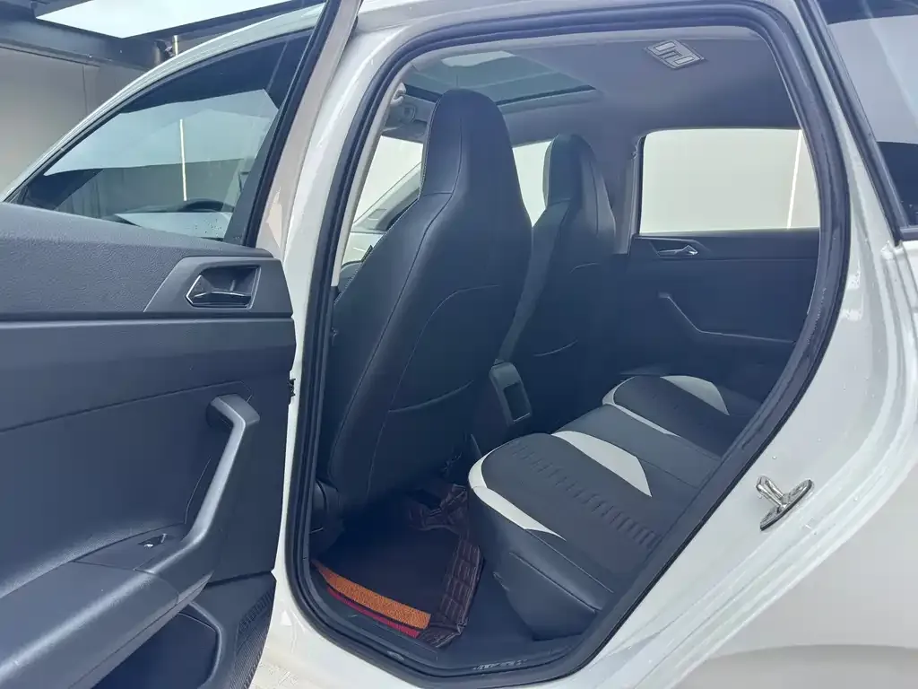 Volkswagen Polo 2022 из CN, фото 8