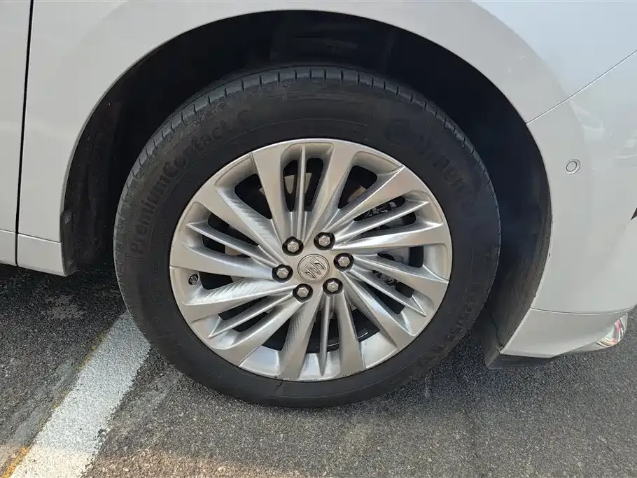 Buick Century 2023 из CN, фото 8