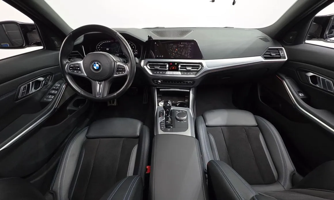 BMW 3-Series 2021 из KR, фото 6