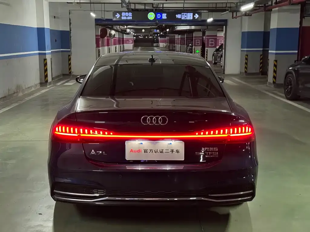 Audi A7L — фото 7