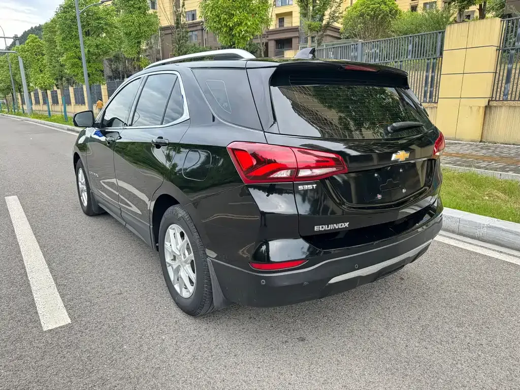 Chevrolet Equinox 2022 из CN, фото 8