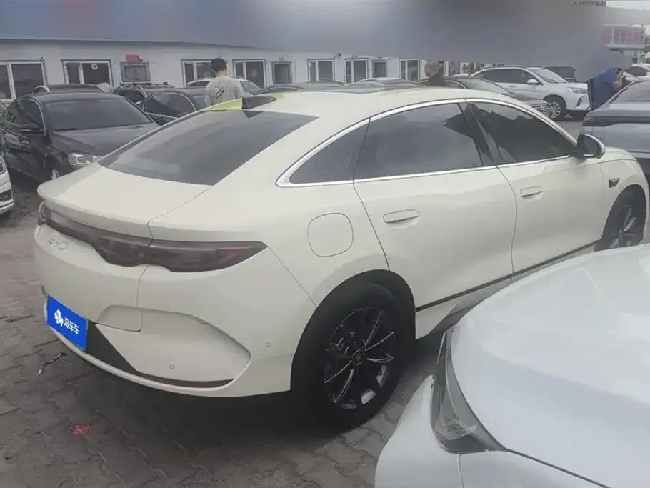 BYD Qin L — фото 8