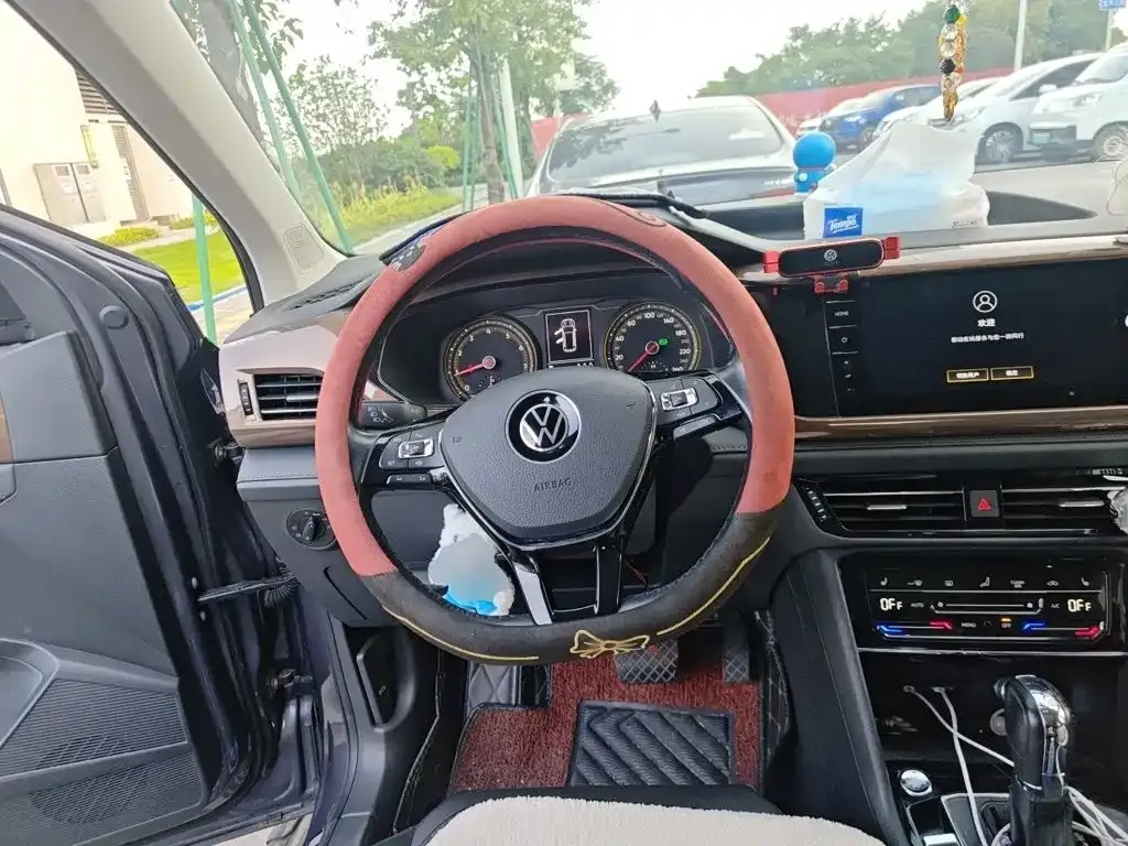 Volkswagen Tharu — фото 6