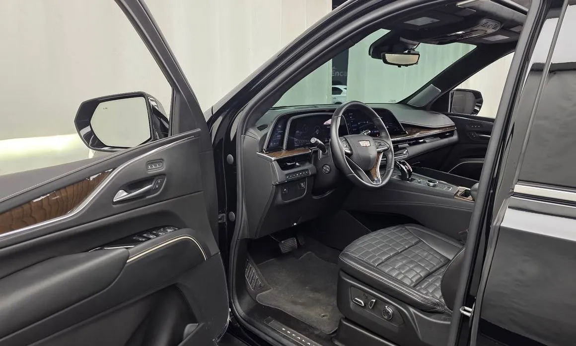 Cadillac Escalade 2023 из KR, фото 4