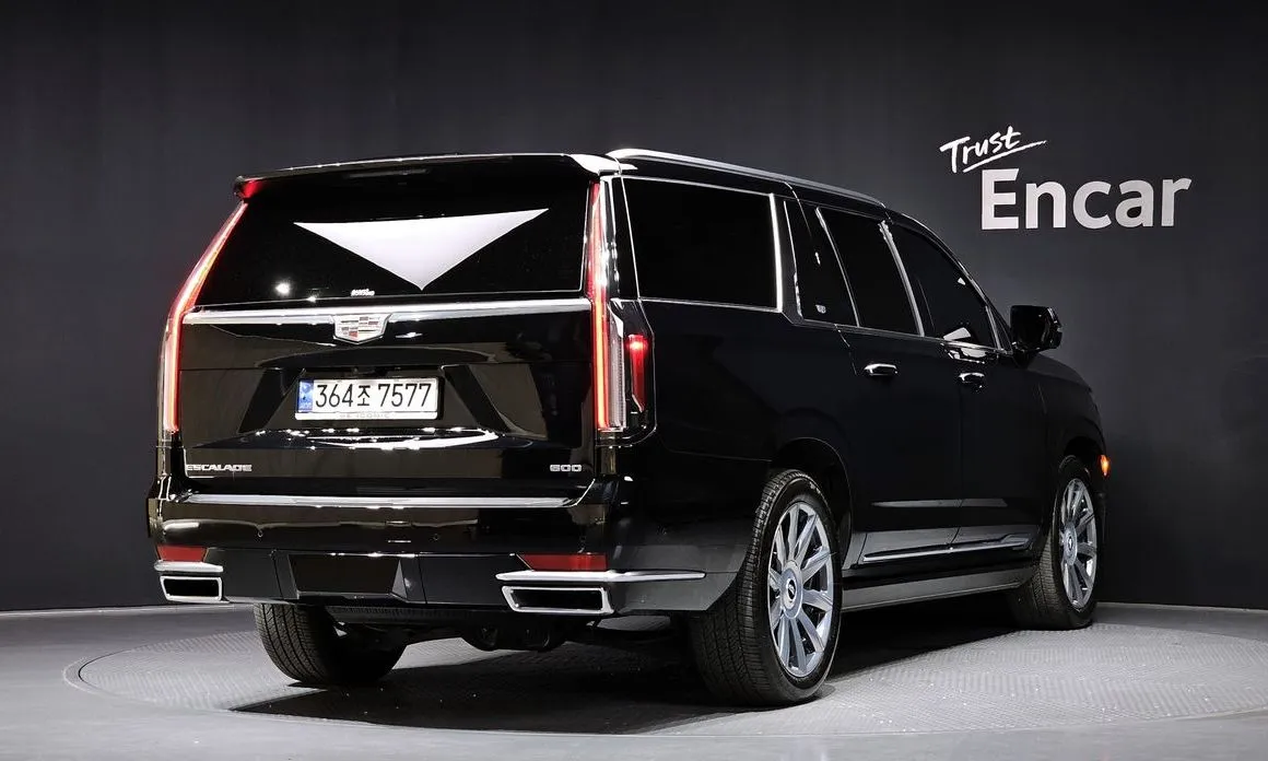 Cadillac Escalade 2023 из KR, фото 3