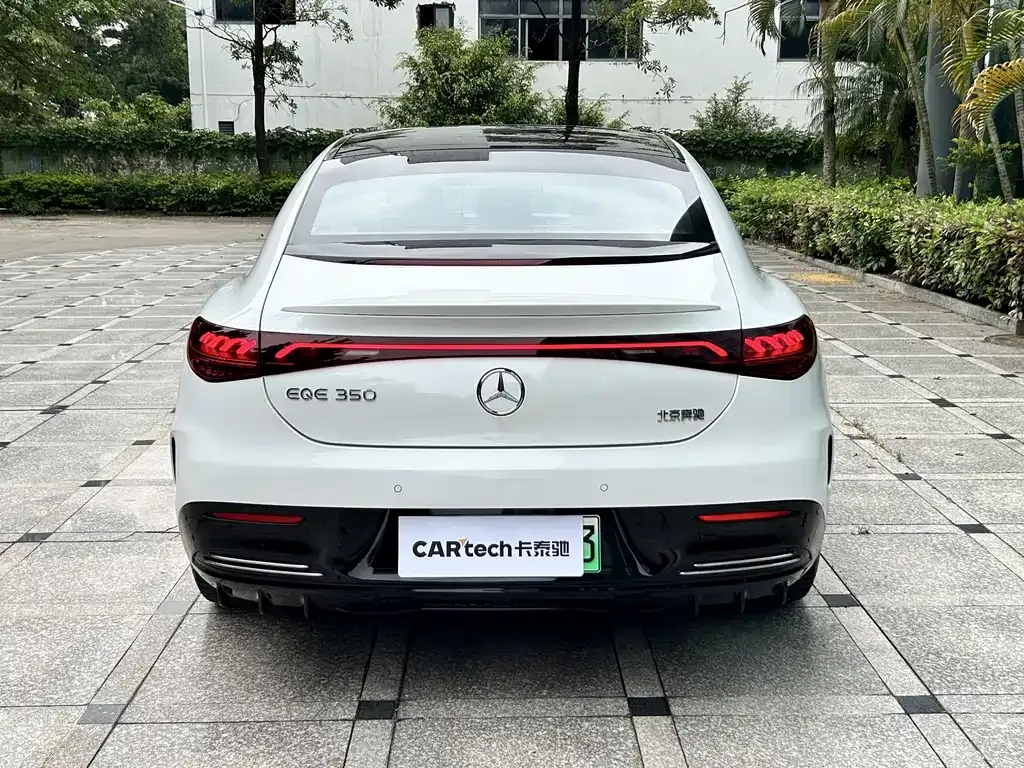 Mercedes-Benz EQE 2023 из CN, фото 8