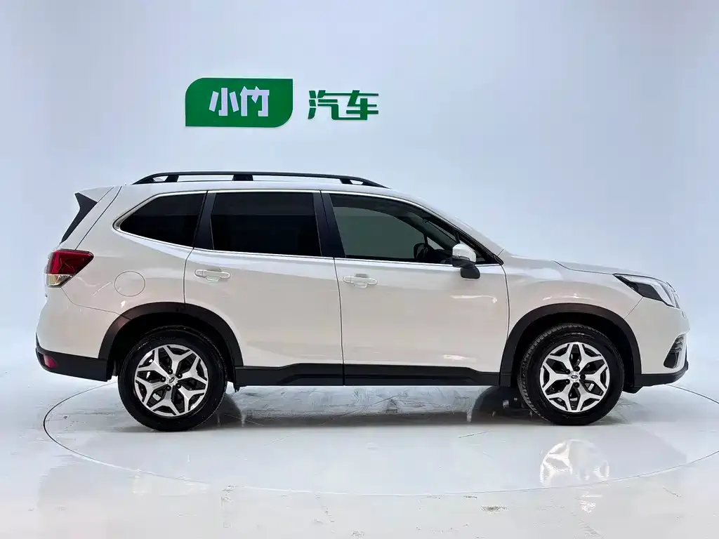 Subaru Forester — фото 7