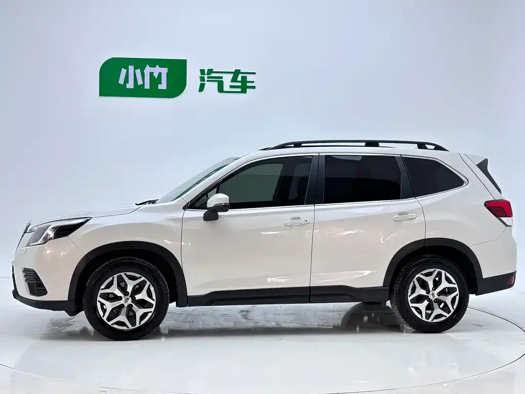 Subaru Forester — фото 3