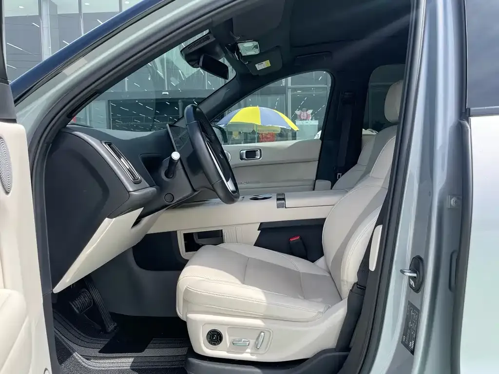 Li Auto L6 2024 из CN, фото 2