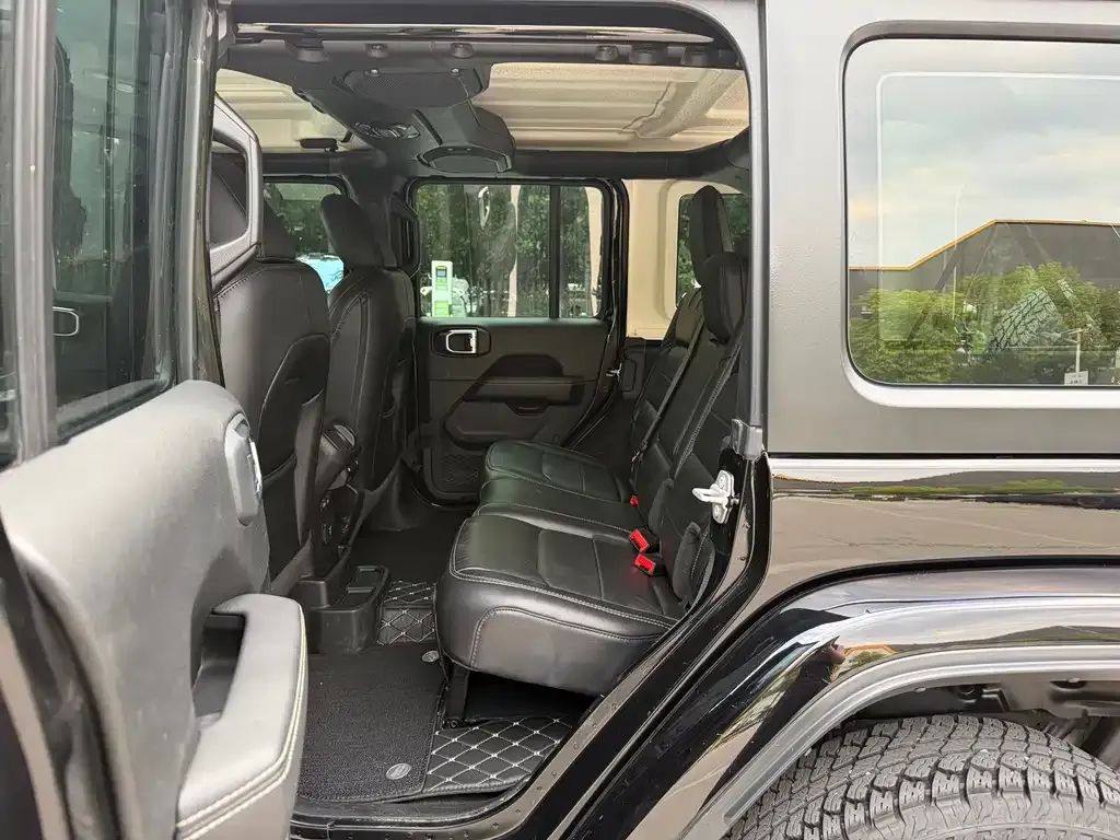 Jeep Wrangler 2021 из CN, фото 4