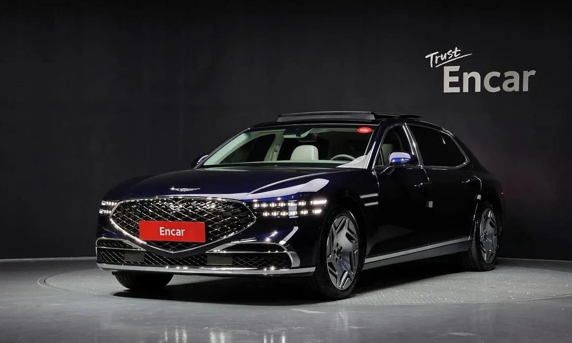 Genesis G90