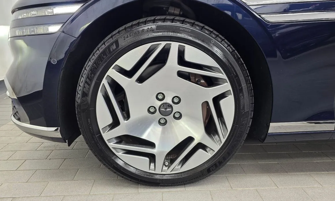 Genesis G90 2023 из KR, фото 3