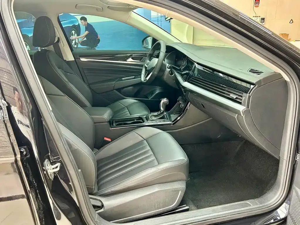 Volkswagen Passat — фото 7