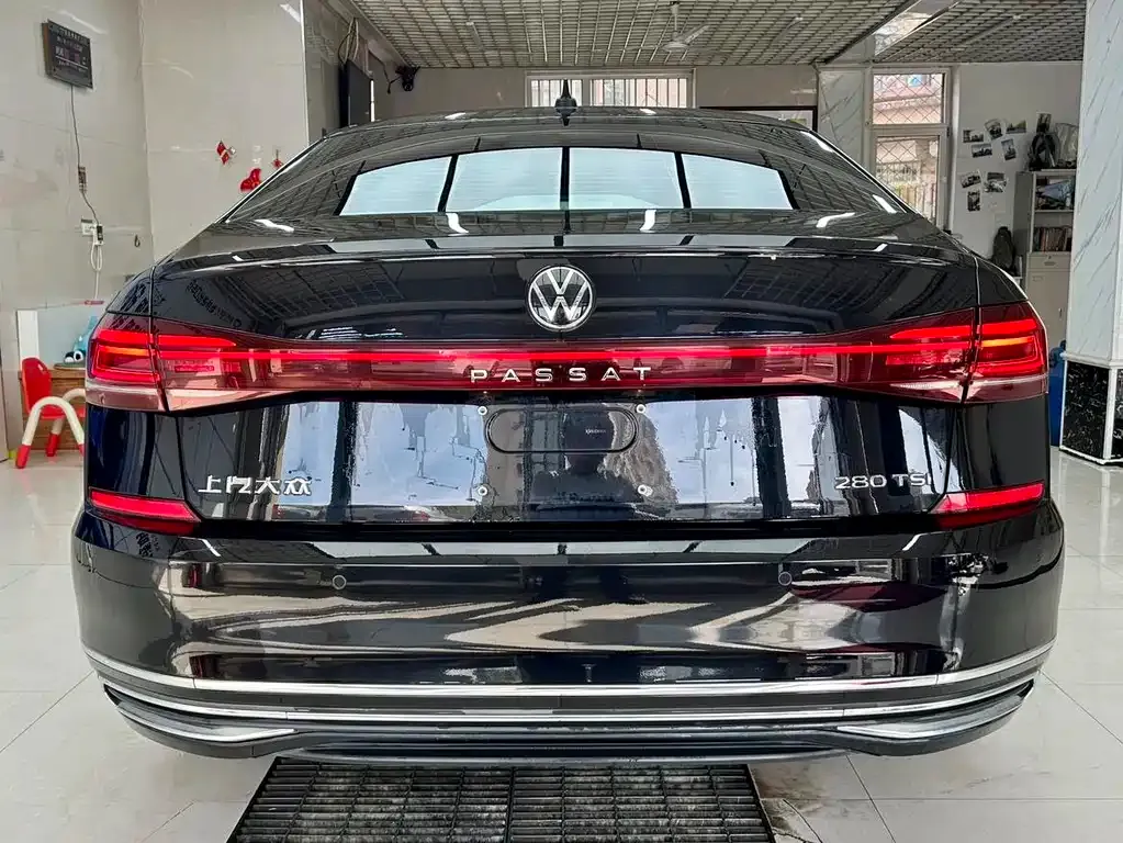 Volkswagen Passat — фото 3