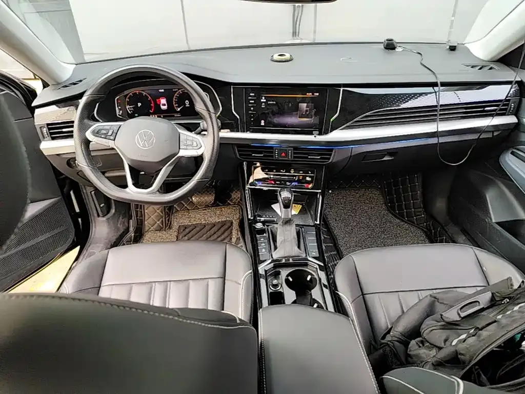 Volkswagen Passat — фото 7