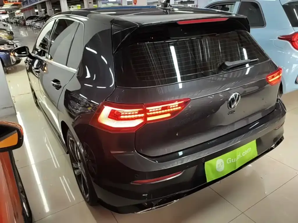 Volkswagen Golf 2022 из CN, фото 8
