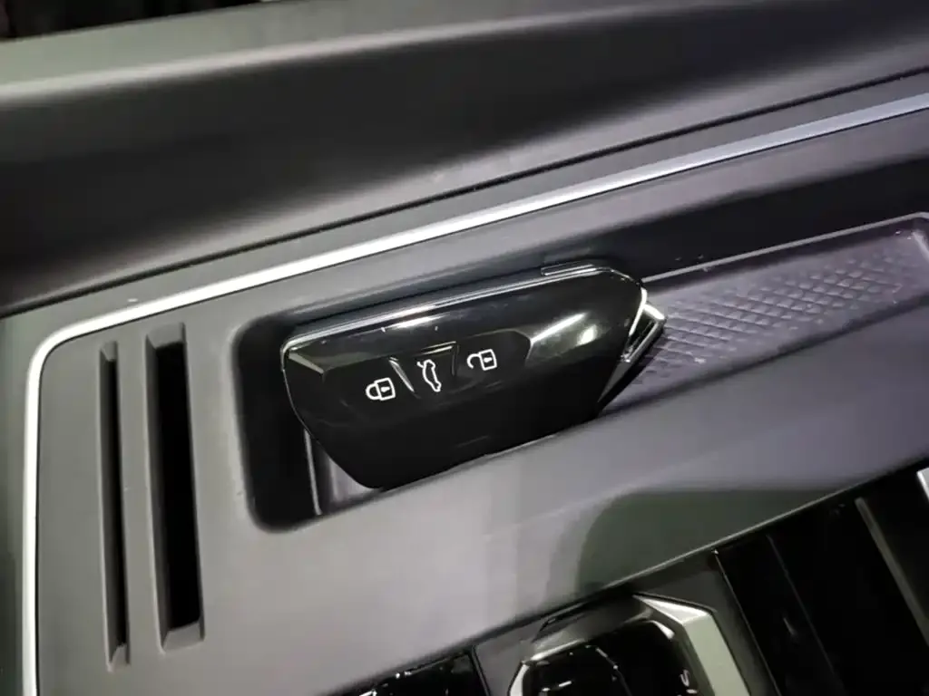 Volkswagen Golf 2022 из CN, фото 4