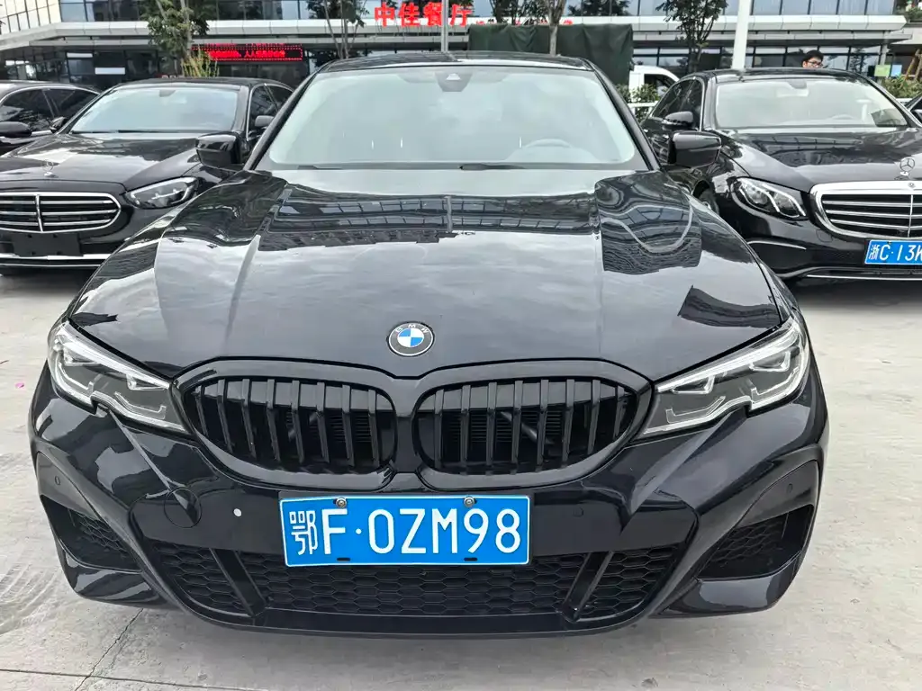 BMW 3 Series 2022 из CN, фото 9
