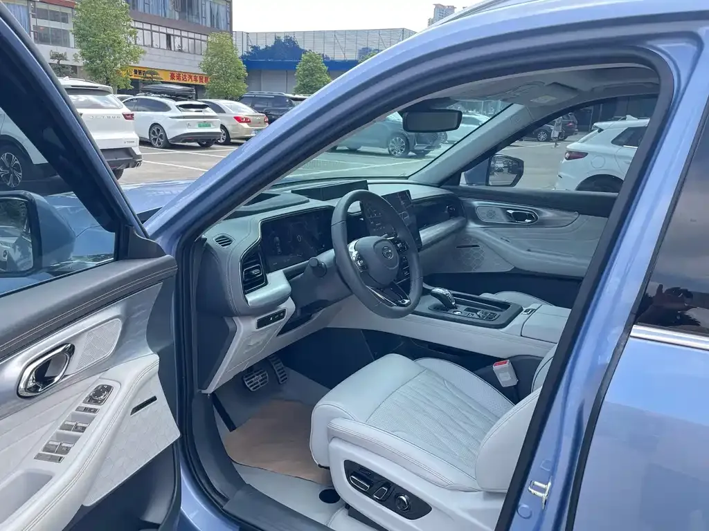 GAC Motor Trumpchi GS8 — фото 6