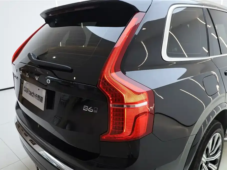 Volvo XC90 — фото 7