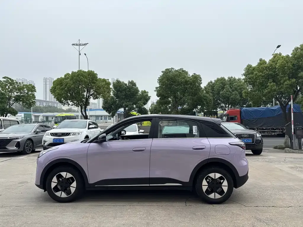 Geely Starburst — фото 3