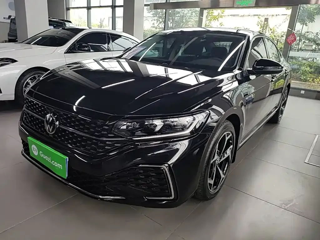 Volkswagen Passat — фото 7
