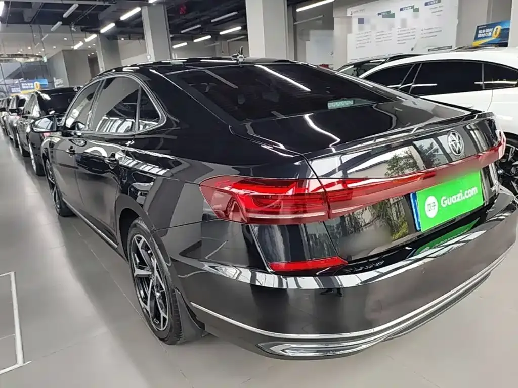 Volkswagen Passat — фото 5