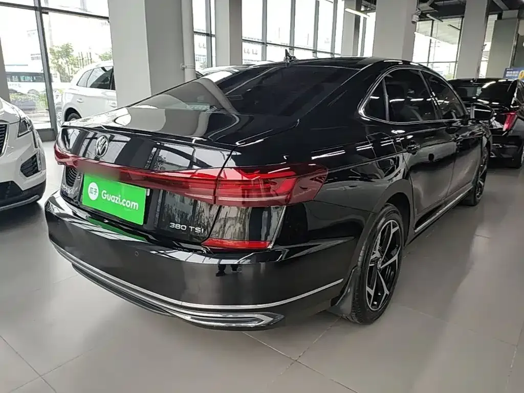 Volkswagen Passat — фото 3