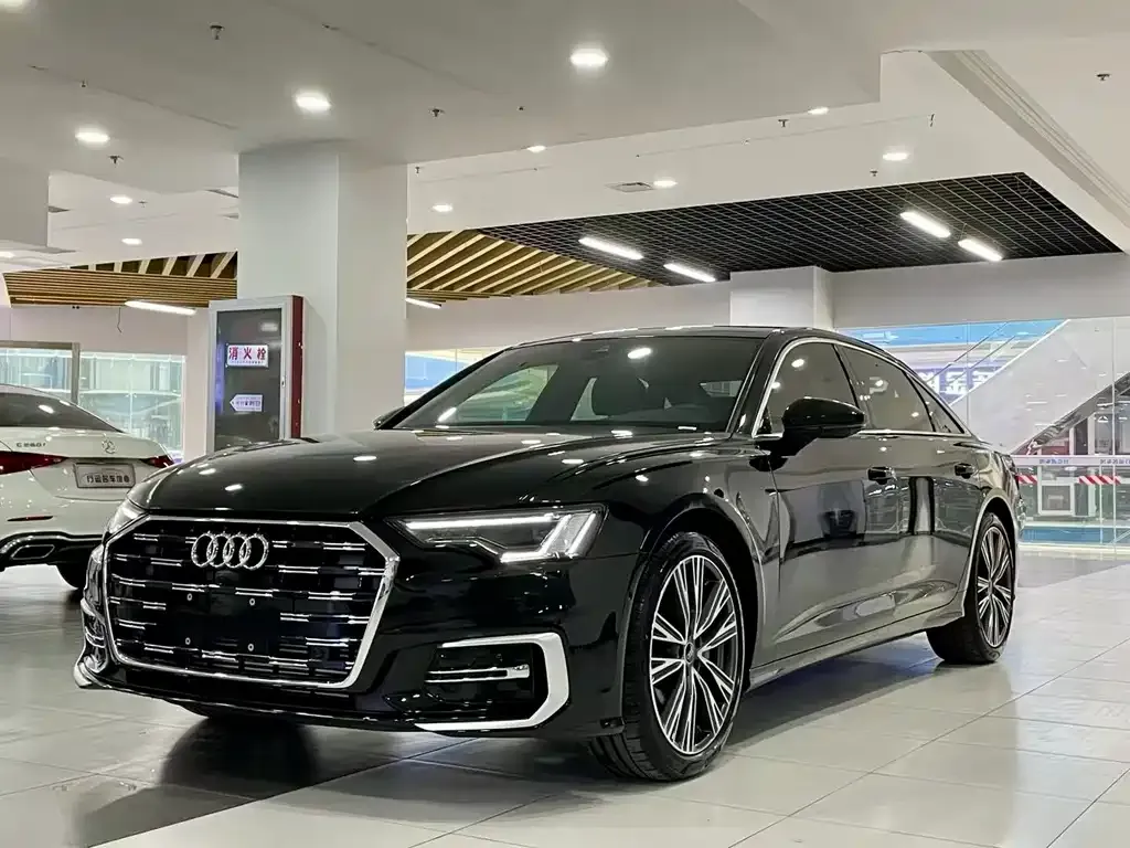 Audi A6L — фото 2