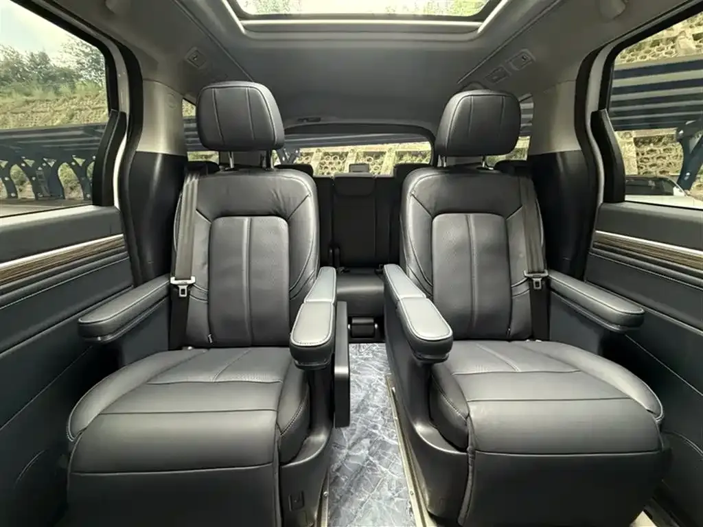 GAC Motor Trumpchi M8 — фото 10