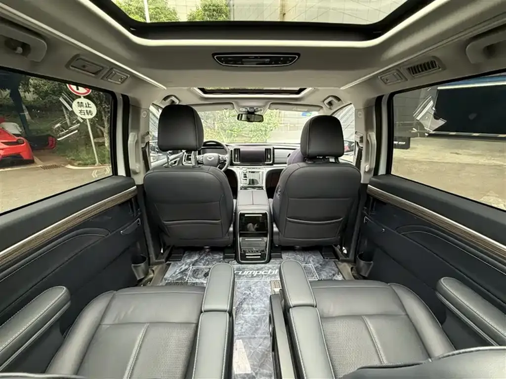 GAC Motor Trumpchi M8 — фото 9