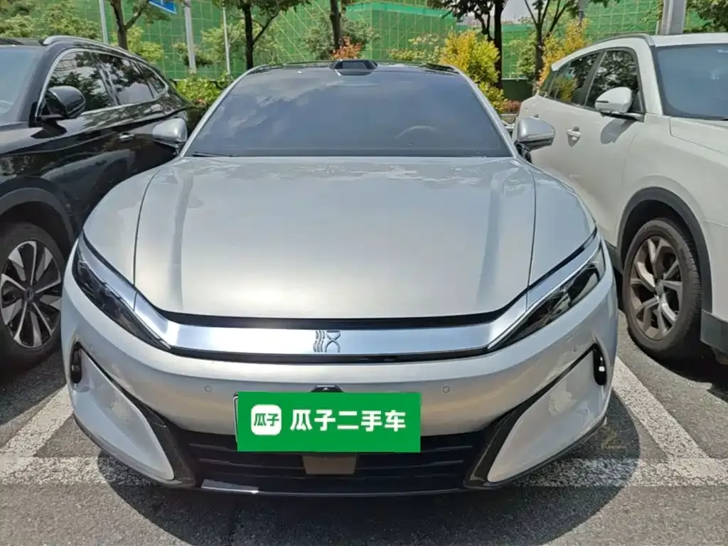BYD Han L — фото 3